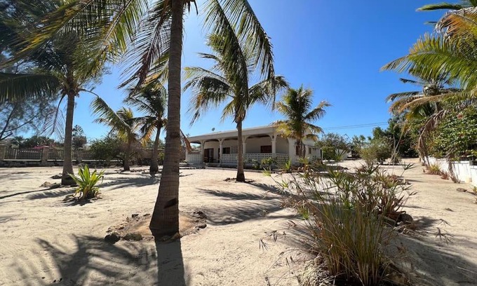 Mahajanga Villa | Villa au bord de mer et plage de sable