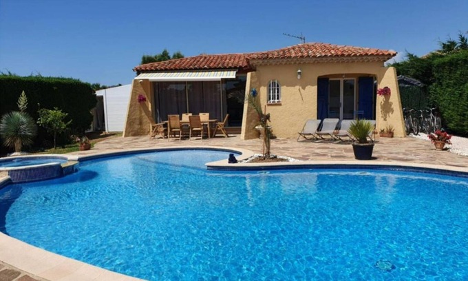 Bormes-Les-Mimosas Villa | Villa au Calme Avec Piscine Privative