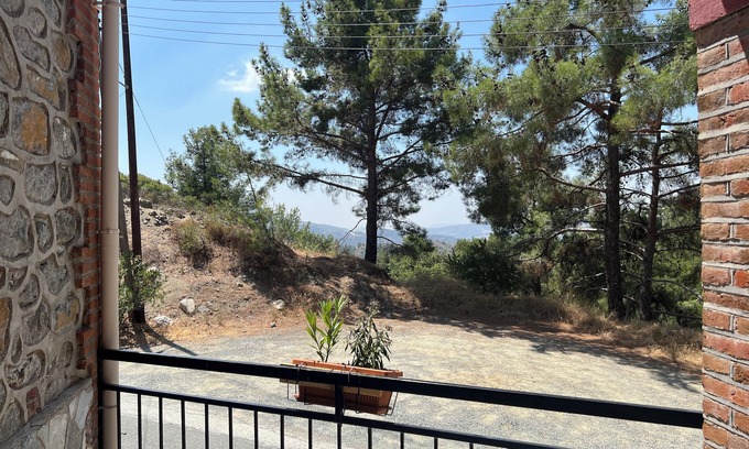 Platres Villa | VILLA AURA