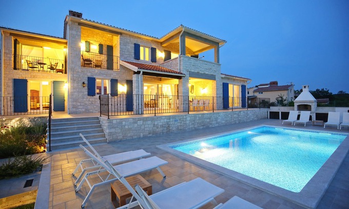Strpacici Villa | Villa Babudri with Sea View, Pool, Sauna and Jacuzzi