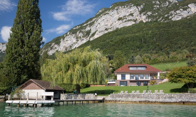 Veyrier-du-Lac Villa | Villa Bagatelle 5 stars Vision Luxe 10 people 5 bedrooms Annecy
