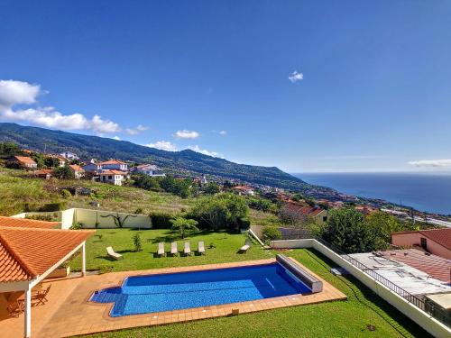 Estreito da Calheta Villa | Villa Baradaye by LovelyStay