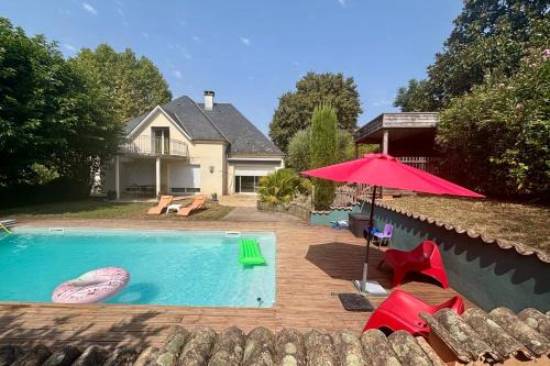 Brive-la-Gaillarde Villa | Villa Bardon - Design - Centre-ville - Piscine
