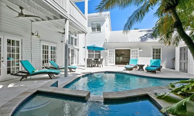 Old Town Villa | VILLA BELLA - AN EXCEPTIONAL 5/4 ISLAND HOME-Convenient to Old Town