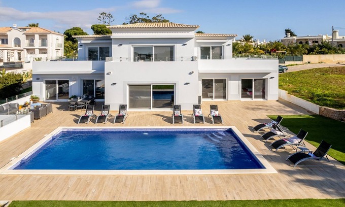 Vale de Covo Villa | Villa Benisamar | Beautiful and Elegant.