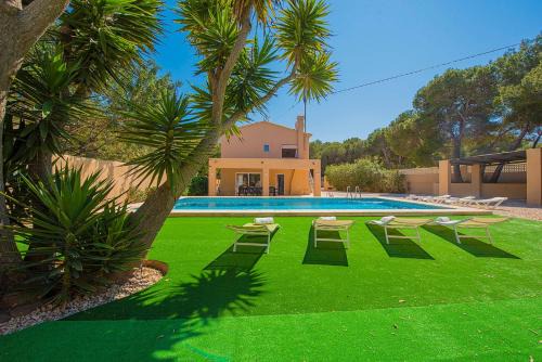 Moravit Villa | Villa Bernia - PlusHolidays