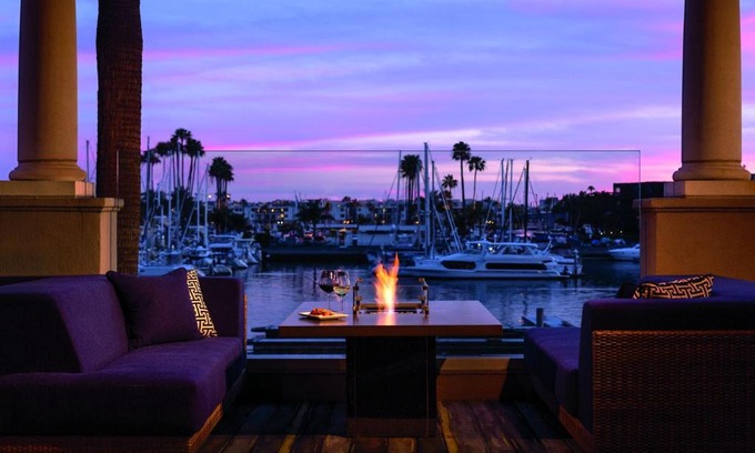 Marina del Rey Apartment | Villa Blanca: Immaculate, Spacious, Sylish, Modern 2+2