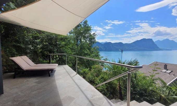 Vitznau Apartment | Villa Bootsmann mit spektakulärer Seesicht nahe Badestrand