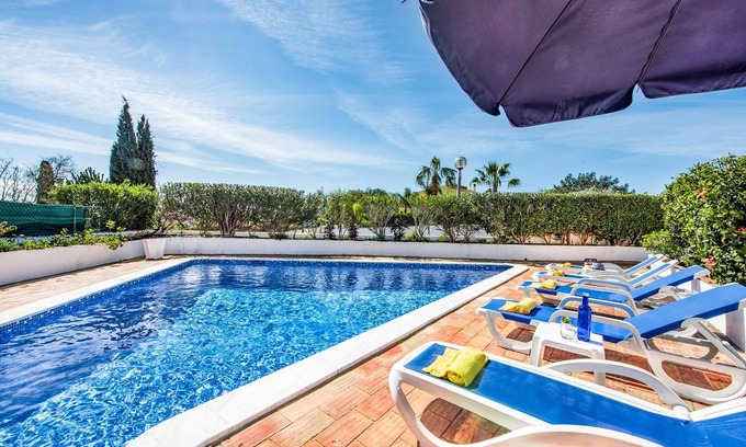 Guia Villa | Villa Buganvilia - Three Bedroom Villa, Sleeps 6