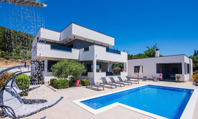 Velim Villa | Villa Bura ZadarVillas