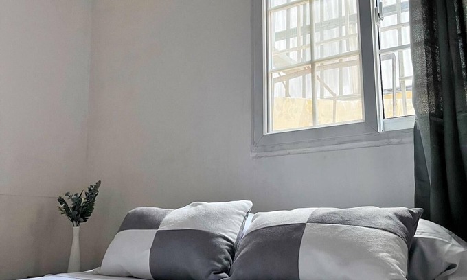 Panama City Apartment | Villa Cáceres Home