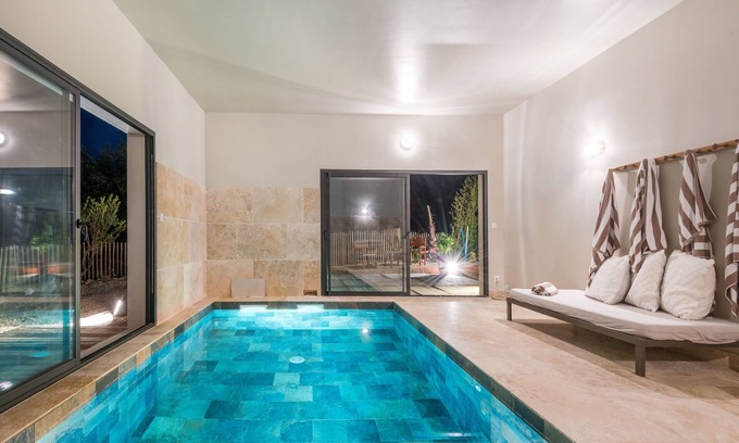 Saint-Siffret House | Villa Célestine 10 pers. indoor heated pool