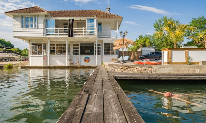 Le Coudray-Montceaux Villa | Villa California Dreams Paris Disney