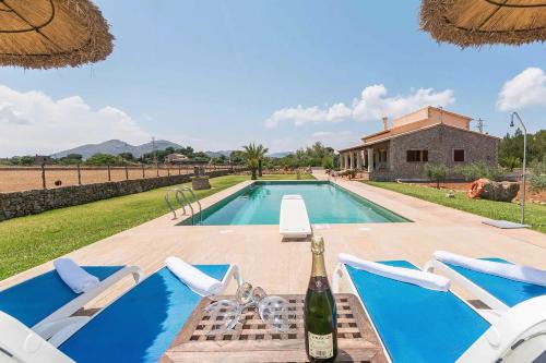 es Bacares Villa | Villa Can Mosca, garden and swimming pool close to beach