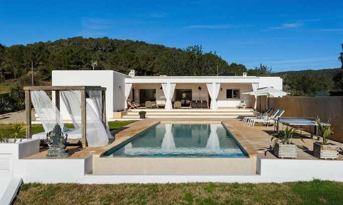 Sant Antoni de Portmany Villa | Villa Can Vinyes