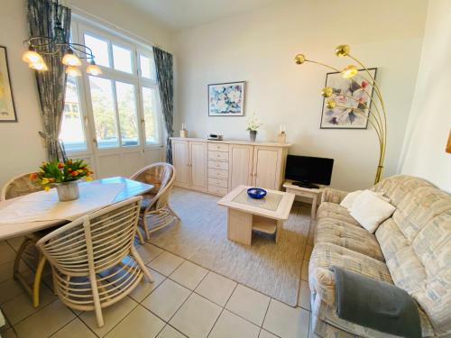 Seebad Heringsdorf Apartment | Villa Caprivi - 7