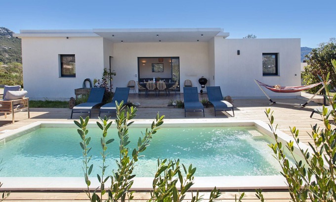 Calenzana Villa | Villa Casavostra, piscine bbq pétanque à 5km de la plage de sable de Calvi