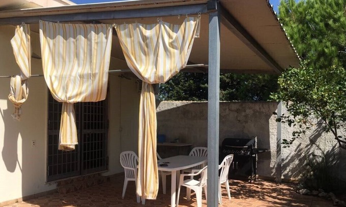 Torre Castiglione House | VILLA CASTIGLIONE - 8 BEDS 200 MT FROM THE SEA