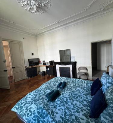 Brive-la-Gaillarde Apartment | Villa Chadourne - Chambre type Hotel - ACCORDS