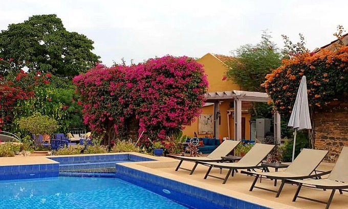 Dakar Bed & Breakfast | Villa Charles - île de Gorée