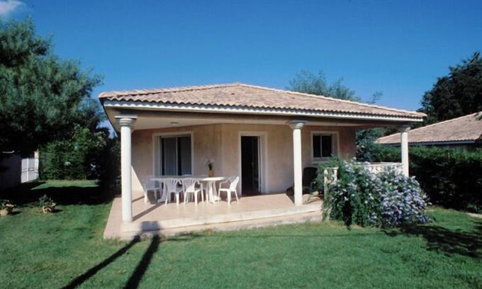 Moriani-Plage Villa | Villa Cigale 3 - 8 people 300m from the beach with shared pool