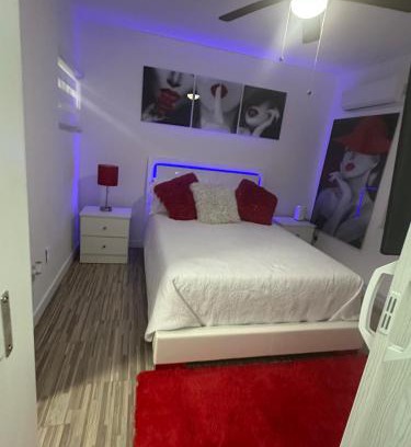 East Little Havana Apartment | Villa Clara Red-Little Havana
