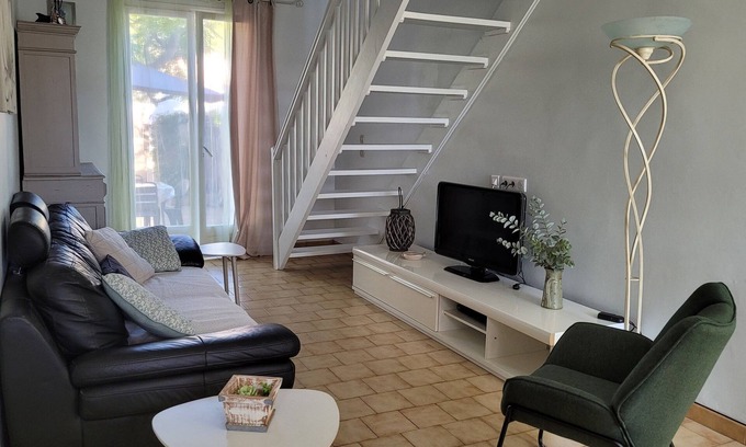 Saint-Pierre-la-Mer Villa | VILLA CLIMATISEE, GARDEN, SEA VIEWn6 to 7 people; Ideal family.