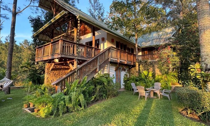Jarabacoa Cottage | Villa Cocuyo; Beautiful 3 BR Cozy Cabin at Jaraboca.