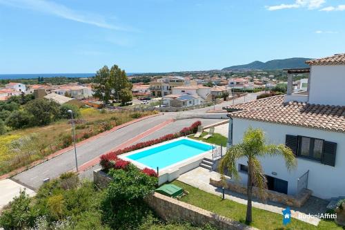 Budoni Villa | Villa con piscina by budoniaffiti