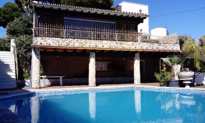 Carihuela House | Villa con piscina privada