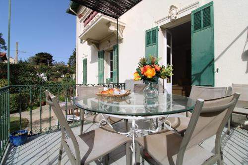 Riou - Petit Juas - Av de Grasse Apartment | Villa Cottage Reine, RC Jardin
