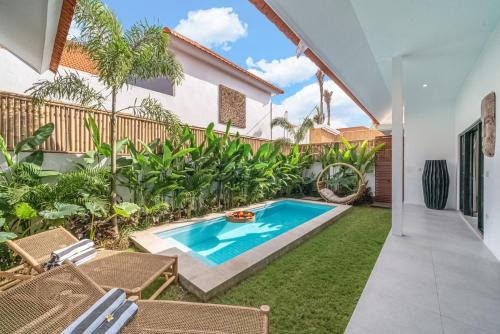 Pererenan Villa | Villa DAN - Tropical & Modern 3BR Villa - Central Canggu Beach