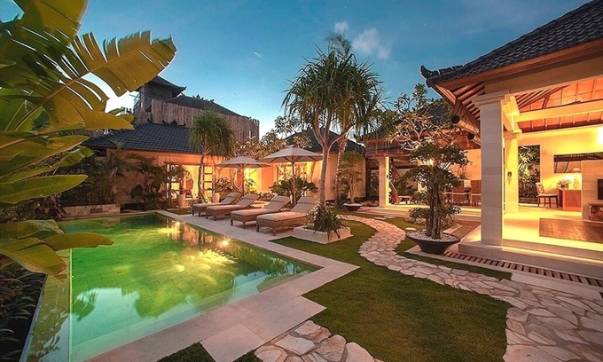 Sunset Road Villa | Villa Dayak Bali, a luxury tropical resort in the heart of Seminyak