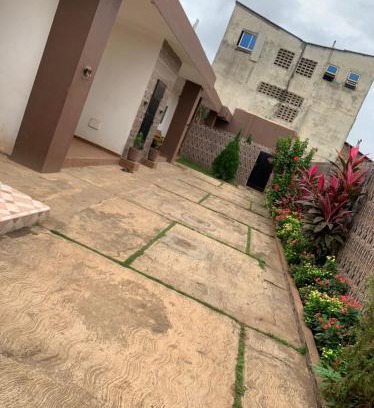 Porto-Novo Villa | Villa de 3 appartements