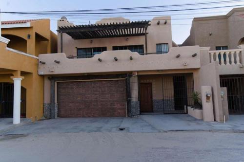 Villas de Las Palmas House | Villa de Las Palmas 3BR Holiday Rental Home