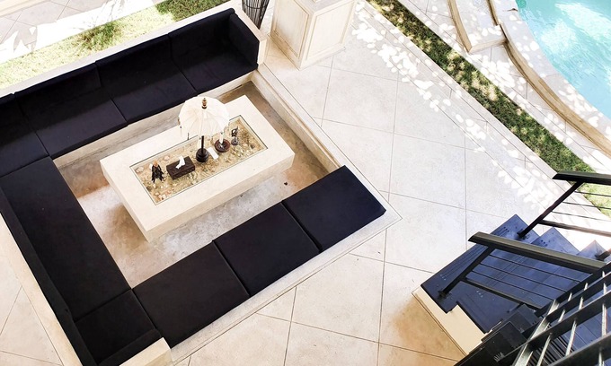 Sunset Road Villa | Villa de Malicott Athena