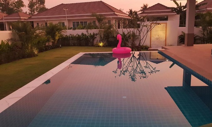 Hua Hin Villa | Villa de Veluwe @ Hua Hin
