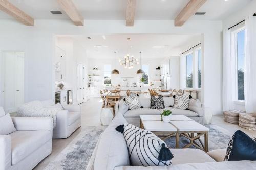 Frangista Beach House | Villa Del Sol