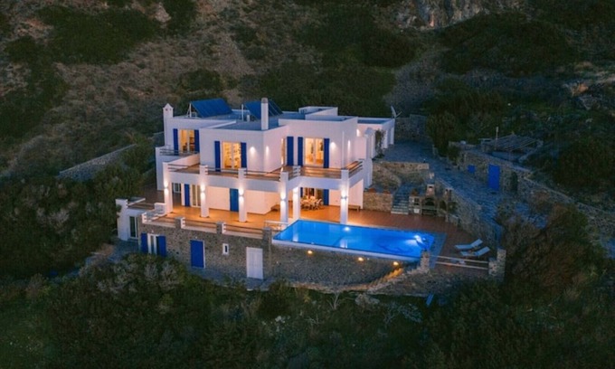 Syros Villa | Villa Delfini, beachfront, best 2-16 guests, Syros