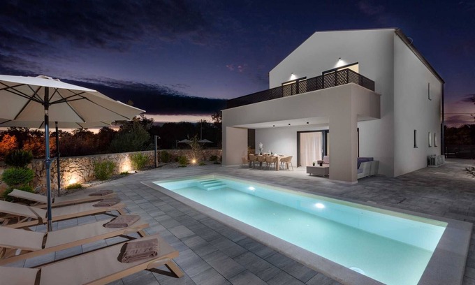 Kras Villa | Villa Delight with pool - an oasis of peace on the island of Krk