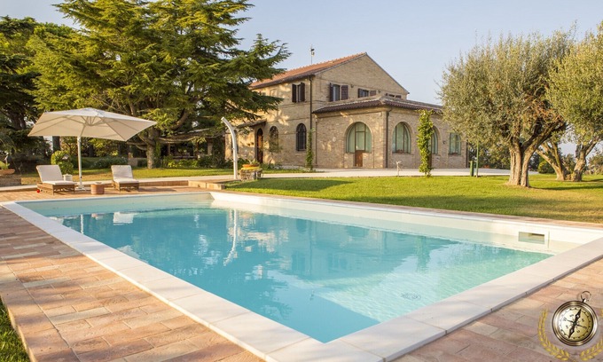 Potenza Picena Villa | Villa Deliziosa, few km away from sea