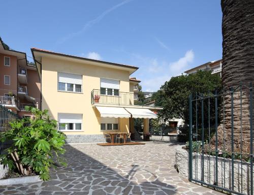 Deiva Marina Apartment | Villa Delle Ciliegie