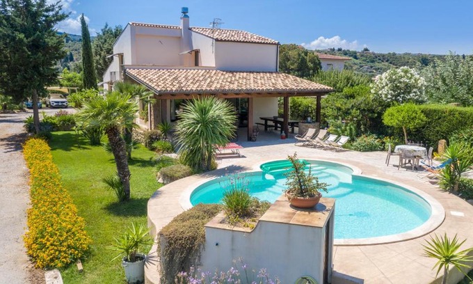 Campofelice di Roccella Villa | Villa Deluxe