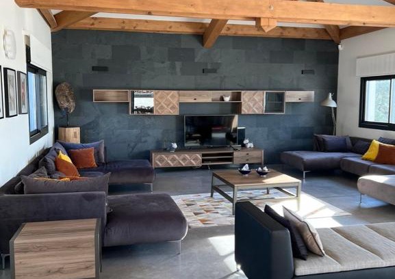 Bedoin Villa | Villa Design