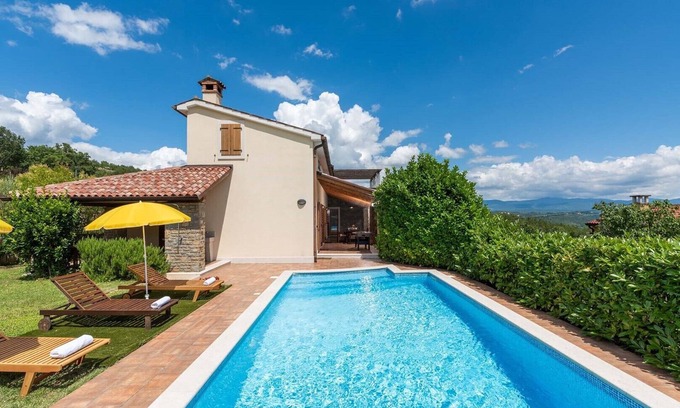 Buzet Villa | Villa Dol in Buzet, Croatia