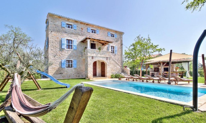 Valica Villa | Villa Dora