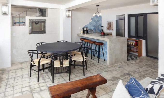 North End Villa | Villa Dorado A