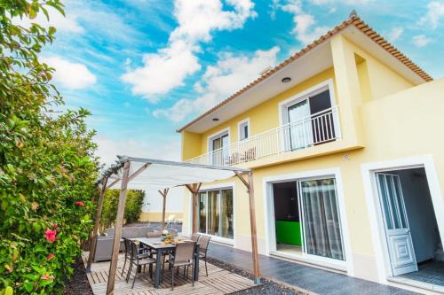 Vila Baleira House | Villa dos Anjos