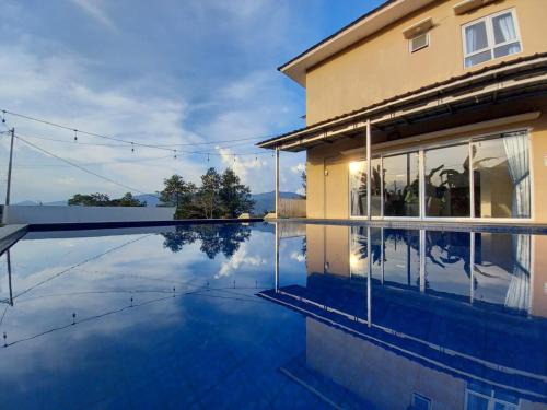 Bogor Tengah Cabin | Villa Double Zee