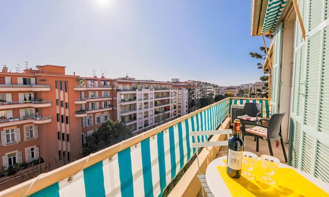 Carabacel Apartment | VILLA DUBOUCHAGE AP2066 by RIVIERA HOLIDAY HOMES